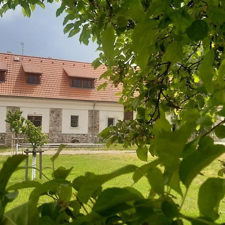 Korn-Hof Kornatice Exterior foto